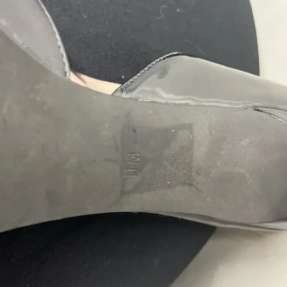 Keneth Cole Black Heels​​​ - Picture 4 of 10